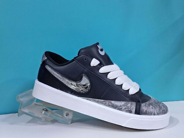 میانه نایک بلیزر